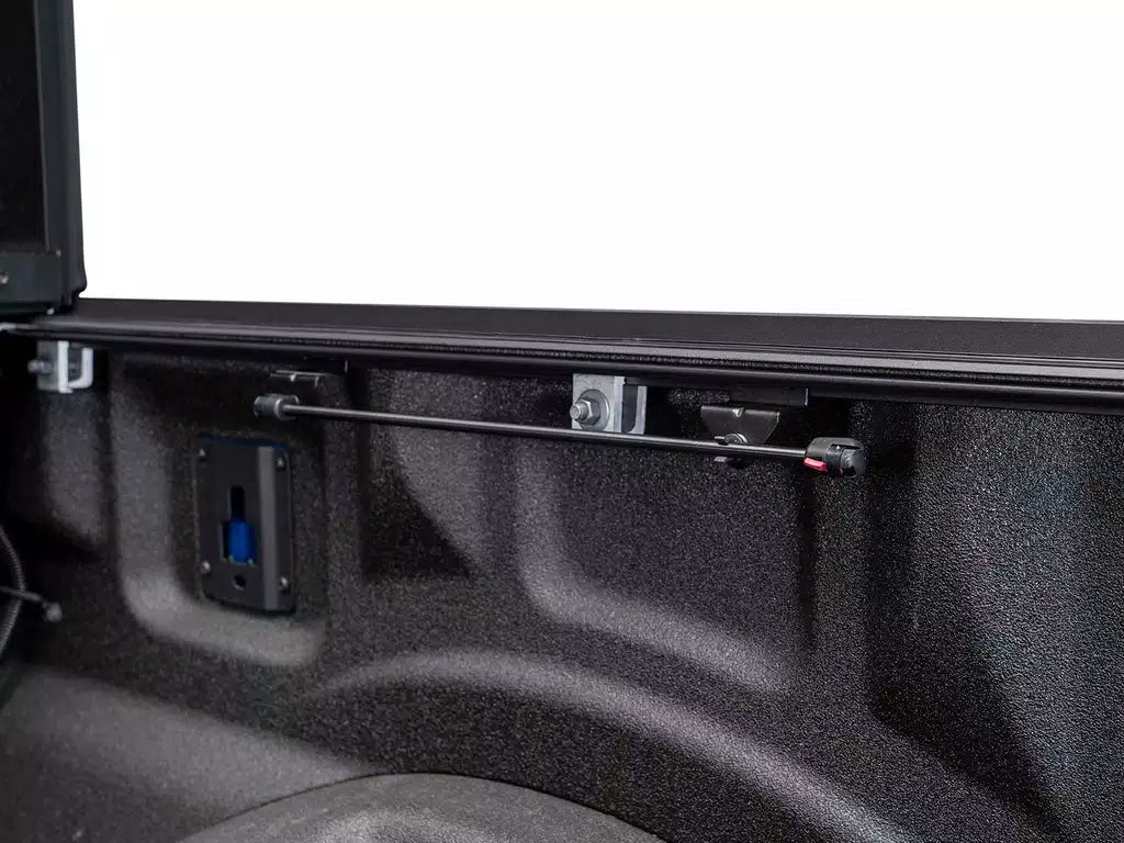 Tapa Plegable Cubre Pick-Up Dura XCEED Chevrolet Silverado 1500 (14+) - Extang - DOBLETRACCION