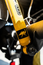 Cargar imagen en el visor de la galería, Kit de Levante de Suspensión Nitrocharger Plus delantera 40mm Volkswagen Amarok (10-24) - Old Man Emu