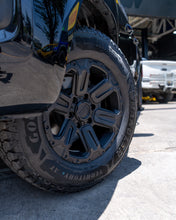 Cargar imagen en el visor de la galería, 4 Llantas Wanaka 17x8,5 6x139 Matte Black - Black Rhino - DOBLETRACCION
