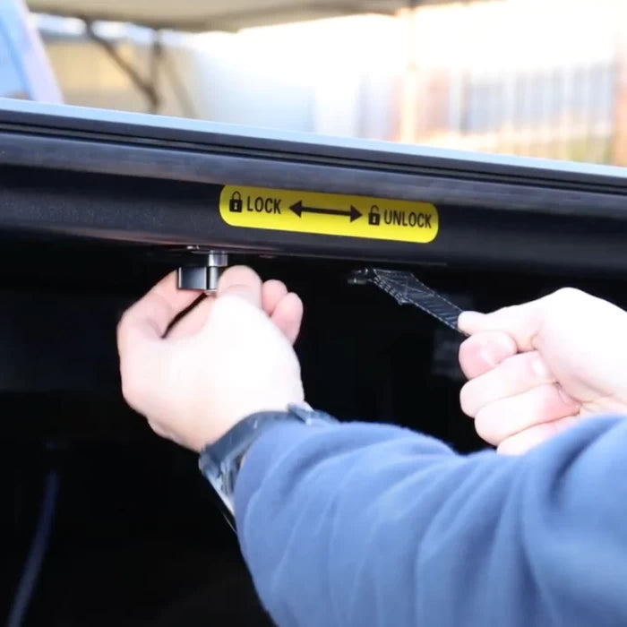 Tapa Retráctil Manual Cubre Pick-Up Chevrolet Silverado CD (19-24) - GA2