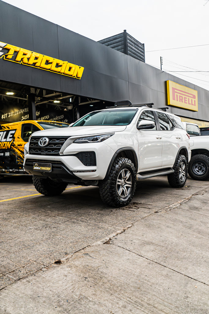 Kit de Suspensión Quick Lift 2" RS9000XL Toyota Fortuner (05+) - Rancho