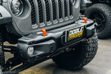 Cargar imagen en el visor de la galería, Parachoque Delantero 10th Aniversario Jeep Wrangler JL/Gladiator (19+)