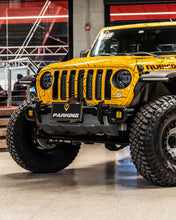 Cargar imagen en el visor de la galería, Parachoque Delantero Stubby Venator Jeep Wrangler JK/JL y Gladiator JT (18+) - Rugged Ridge
