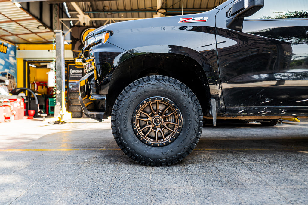 4 Llantas Rebel D681 17X9 6X139 Bronze  - Fuel