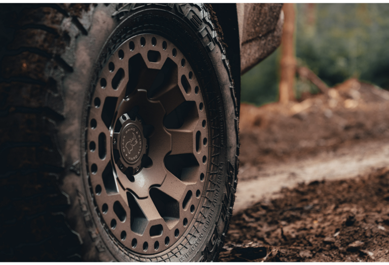 4 Llantas Warlord 17x9 6x139/-12 Matte Gunmetal - Black Rhino