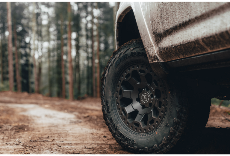 4 Llantas Warlord 17x9 6x139/-12 Matte Gunmetal - Black Rhino