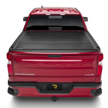 Cargar imagen en el visor de la galería, Tapa Plegable Dura Endure Chevrolet Silverado 1500 CD (19+) - Extang
