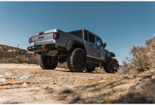 Cargar imagen en el visor de la galería, 4 llantas KM550 17x9 6x139 Riot Anthracite W/Satin Black Lip - KMC Wheels