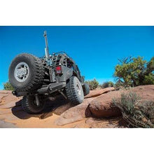 Cargar imagen en el visor de la galería, Parachoque Trasero XRC Gen 2 Jeep Wrangler JK (07-18) - Smittybilt - DOBLETRACCION