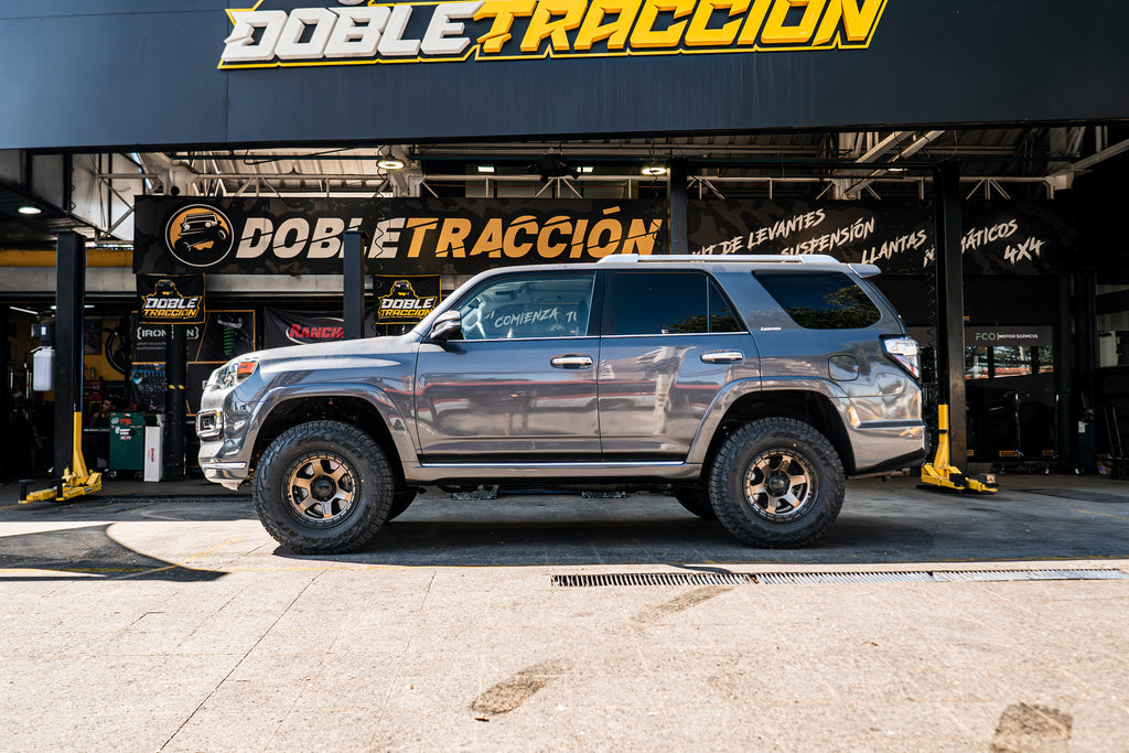 Kit de Levante de Suspensión Nitrocharger Plus Toyota 4Runner (05+) - Old Man Emu