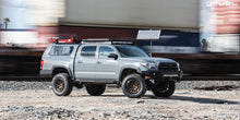 Cargar imagen en el visor de la galería, 4 Llantas Rebel D681 20X10 6X139 Bronze Silverado - Fuel - DOBLETRACCION