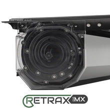 Cargar imagen en el visor de la galería, Tapa Retractil Cubre Pick-Up Manual  Silverado 1500  (+14) - Retrax - DOBLETRACCION