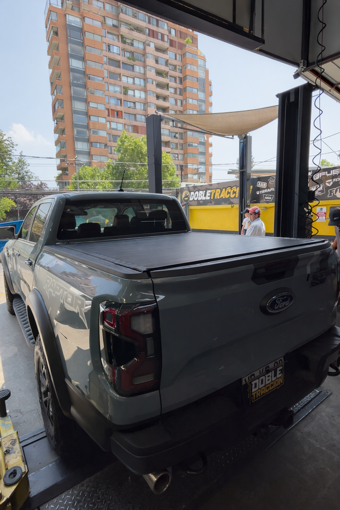 Tapa Enrollable Rígida Ram 2500  (10-20) / Ram 1500 CS (09-18) / Ram 1500 (09-18) - BULX20