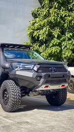 Parachoque Delantero Rogue Toyota Hilux (22+) - Rival 4x4 - DOBLETRACCION 