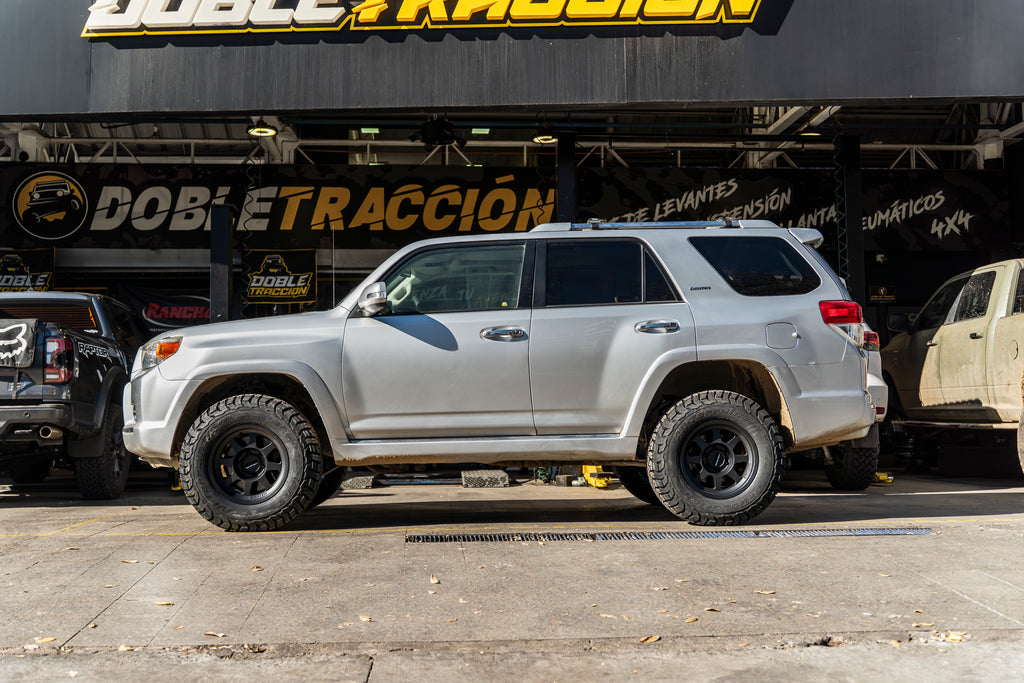 Kit de Levante de Suspensión Nitrocharger Plus Toyota 4Runner (05+) - Old Man Emu