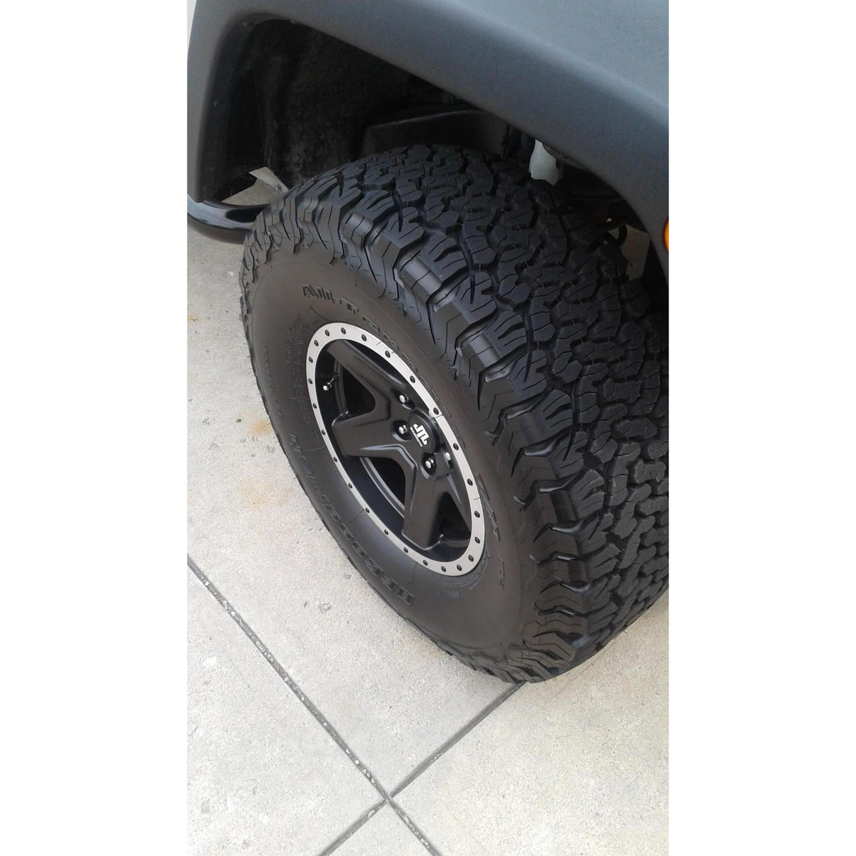 Juego de 4 Neumáticos All-Terrain T/A KO2 235/65R17 - BFGoodrich - DOBLETRACCION 