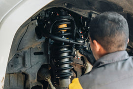 Bandejas superiores de suspensión Toyota 4Runner / Prado 250 (25+) - Old Man Emu