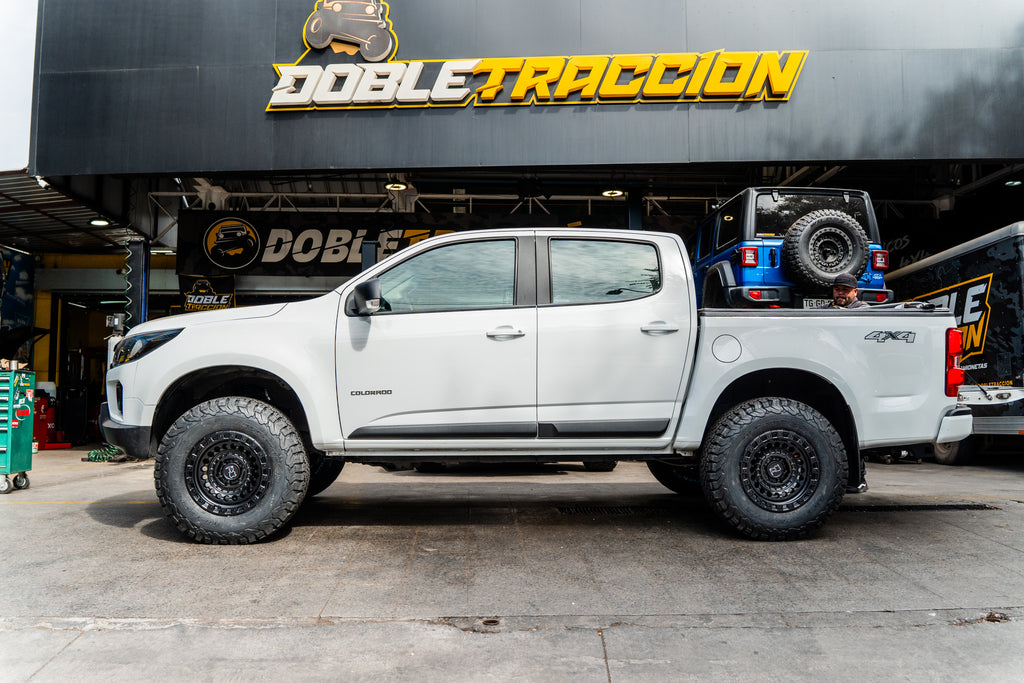 4 Llantas Sentinel 17x8,5 6x139 Matte Black - Black Rhino