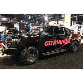 Pisadera Dominator D1 Chevrolet Silverado 1500 (19+) - Go Rhino - DOBLETRACCION 
