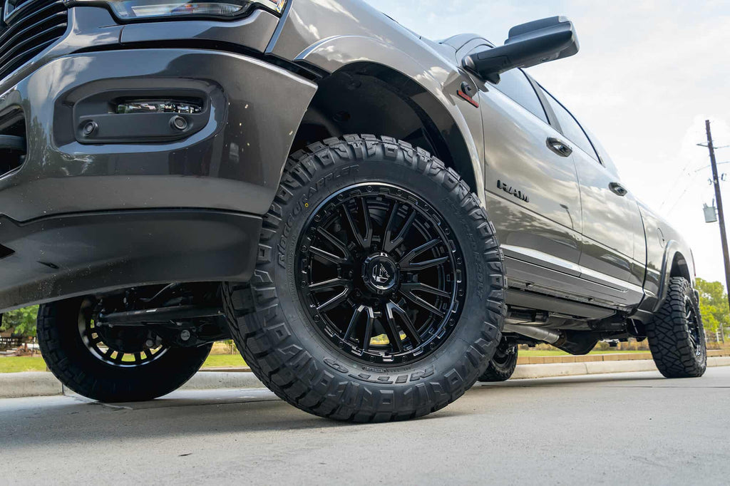 Kit de Suspensión FOX 2.0 Performance Series / Espirales Ready Lift 2" Ram 2500 (14+) - FOX