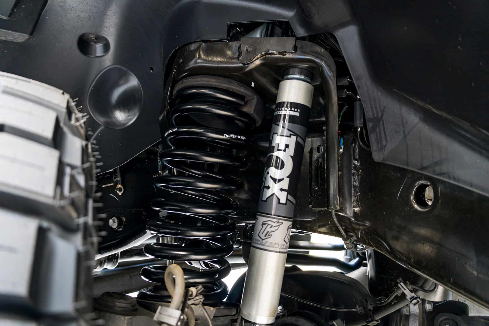 Kit de Suspensión FOX 2.0 Performance Series / Espirales Ready Lift 2
