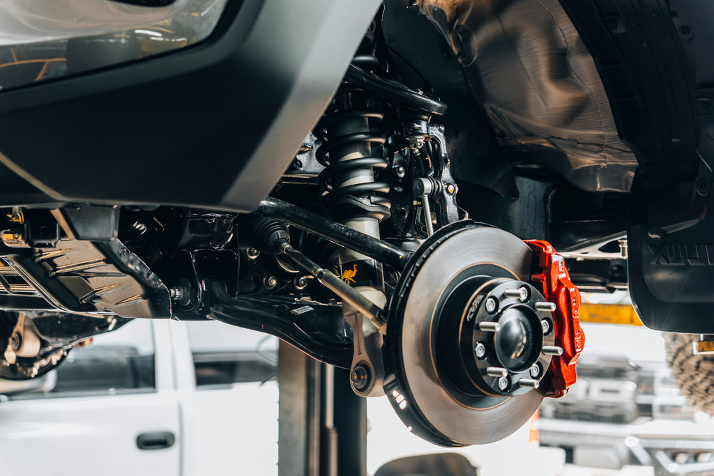 Kit de suspension MT64 Toyota Hilux Revo / GR Sport (16+) - Old Man Emu