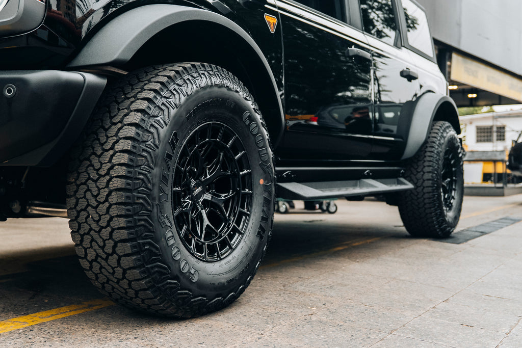 4 Llantas Vossen HFX-1 17X9" 6X139" ET0 Gloss Black - Vossen