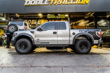 Cargar imagen en el visor de la galería, 4 Llantas 318 17x8.5&quot; 6x135 Gloss Black - Method Wheels