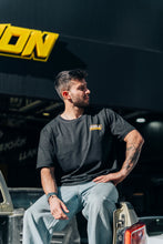 Cargar imagen en el visor de la galería, Polera colaboración Felipe Agurto1 - DOBLETRACCION