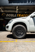 Cargar imagen en el visor de la galería, Juego de 4 Neumáticos Razr AT811 245/65R17 - Maxxis