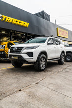Cargar imagen en el visor de la galería, Kit de Suspensión Quick Lift 2&quot; RS9000XL Toyota Fortuner (05+) - Rancho