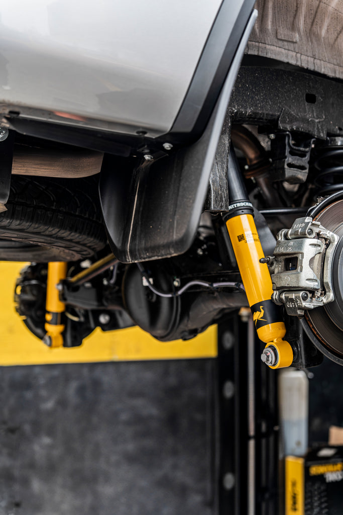 Kit de Levante de Suspensión Completa de 40mm Toyota Fortuner (10-20) - Old Man Emu