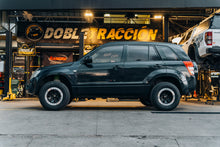 Cargar imagen en el visor de la galería, Kit de Levante de Suspensión Completa 2 Nitro Gas Suzuki Grand Vitara / Grand Nomade (05-17) - Ironman 4x4