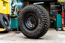 Cargar imagen en el visor de la galería, 4 Llantas Xplorer 17x9 6x139/12 Matte GunMetal - Black Rhino