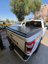 Cargar imagen en el visor de la galería, Tapa Retractil Manual Cubre Pick-Up F150 (+15) - Retrax