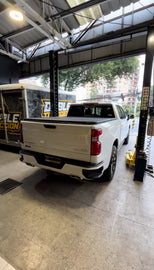 Tapa Plegable Dura Cubre Pick-Up Solid Fold 2.0 Chevrolet Silverado 1500 CD (19+) - Extang - DOBLETRACCION 