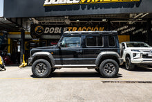 Cargar imagen en el visor de la galería, Kit de Levante Suspension Nitrocharger Plus 40mm Suzuki Jimny (18+) - Old Man Emu