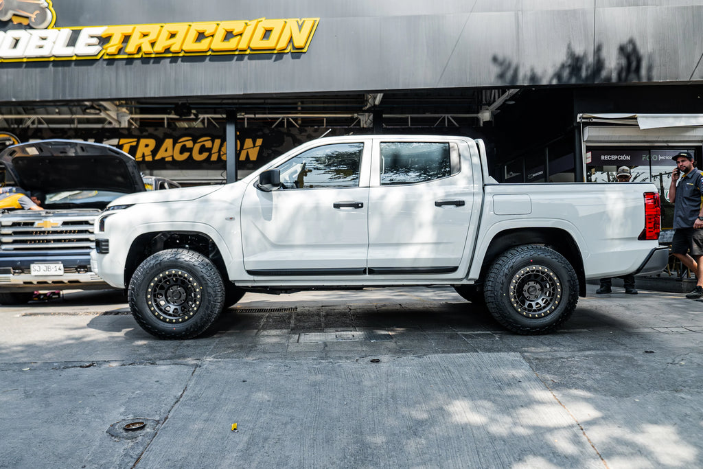 4 Llantas Primm 17x9.0 6x139  Matte Black Brass - Black Rhino