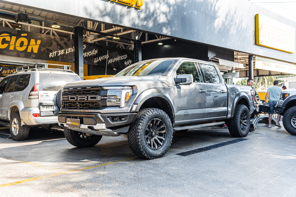 4 Llantas Blitz D674 DDT 20X9 6X135 F150 - Fuel