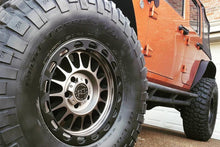 Cargar imagen en el visor de la galería, Juego de 4 Neumáticos Mud Terrain M/T KM2 255/75R17 - BFGoodrich