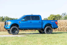 Cargar imagen en el visor de la galería, Kit de Levante con Suspensión 6&quot; Ford F150 (21-22) - Rough Country
