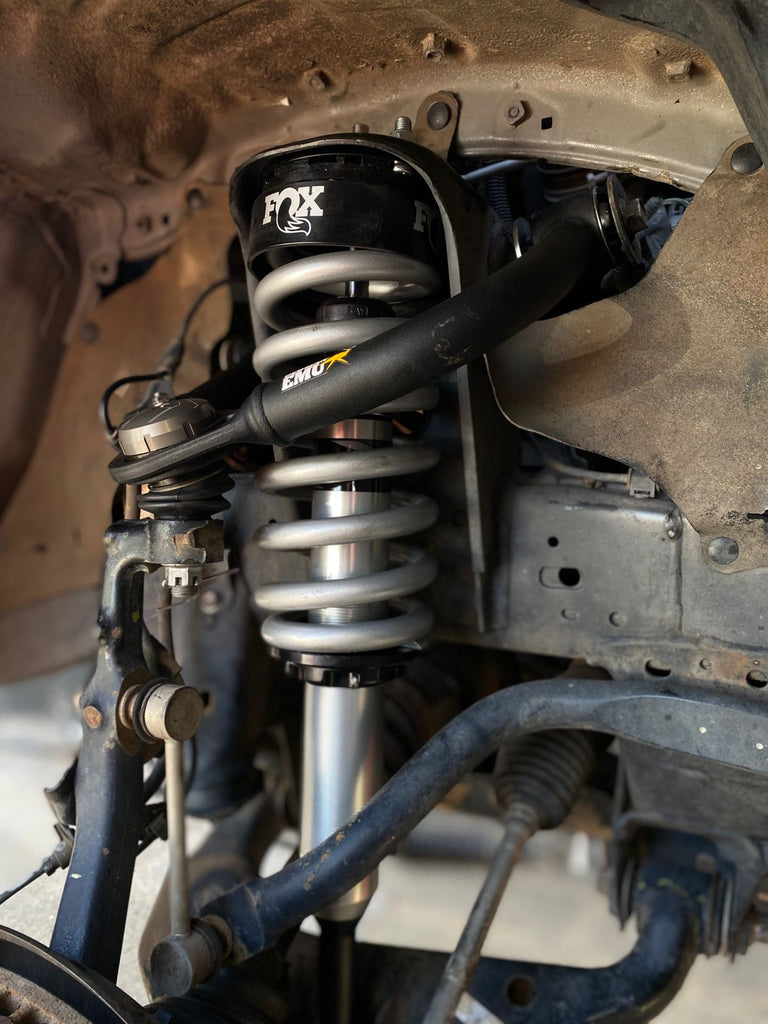 Kit de Suspensión FOX 2.0 Performance Series Toyota Hilux 0-2 (05+) - FOX