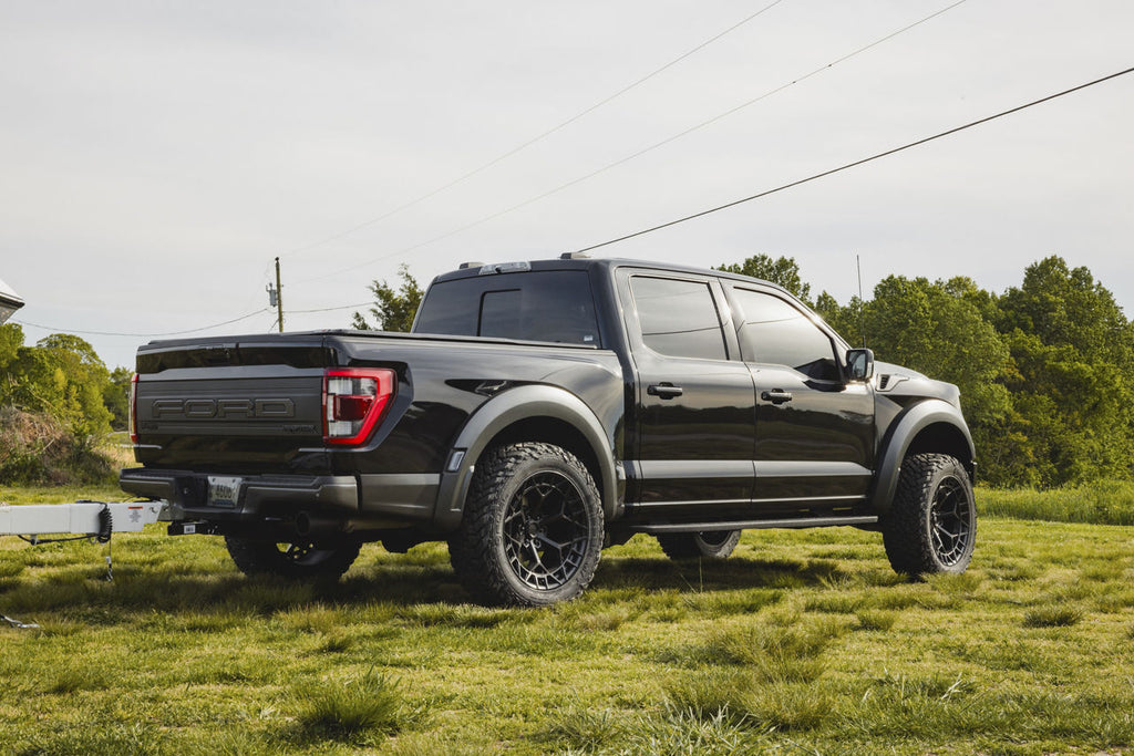 4 Llantas Charger FC873 17x9" 6x135/1 Blackout - Fuel