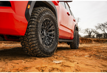 Cargar imagen en el visor de la galería, 4 Llantas Trax FC882 17x9&quot; 6x139/1 Gloss Black Machined Face DTCC - Fuel