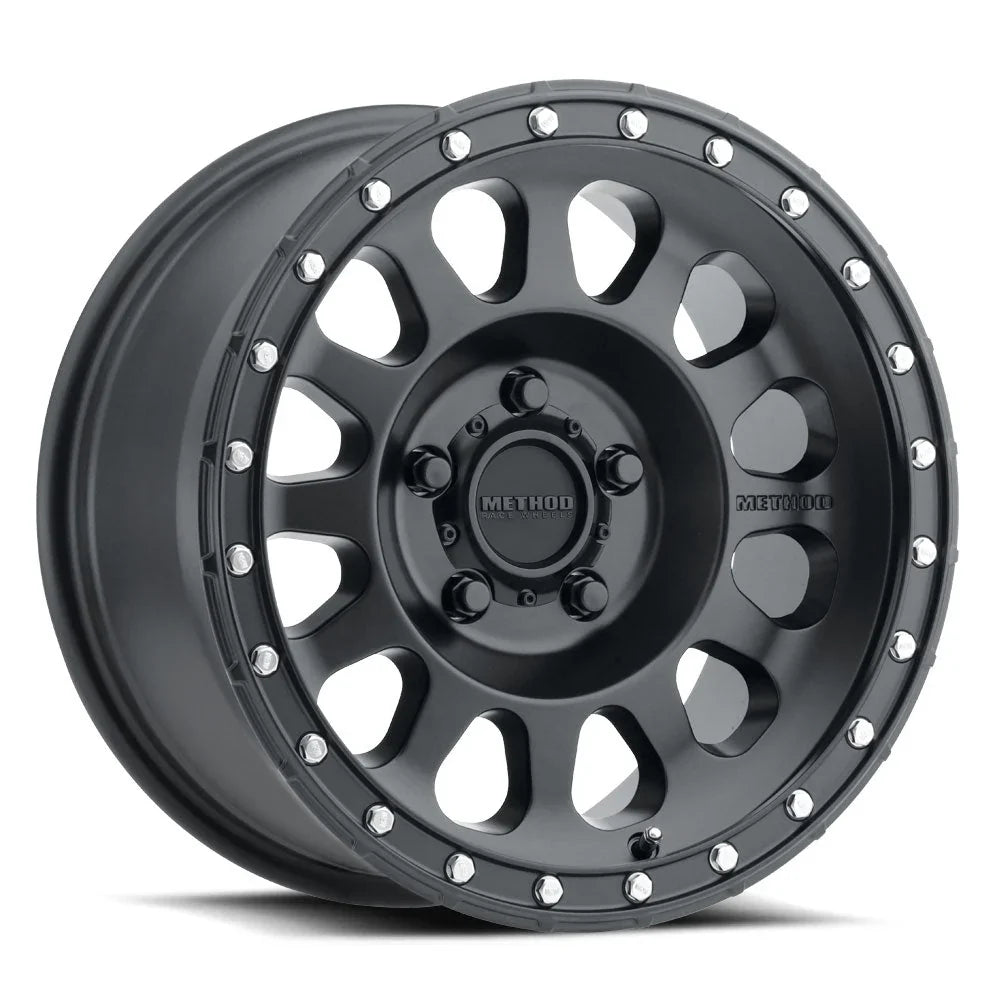4 Llantas 315 17x8.5 5x150 Matte Black - Method Wheels