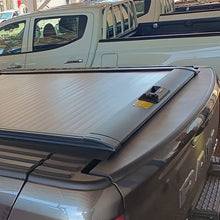 Cargar imagen en el visor de la galería, Tapa Retráctil Electrica Cubre Pick-Up 2.0 Ram 1500 C/Rambox (19+) - BulX15